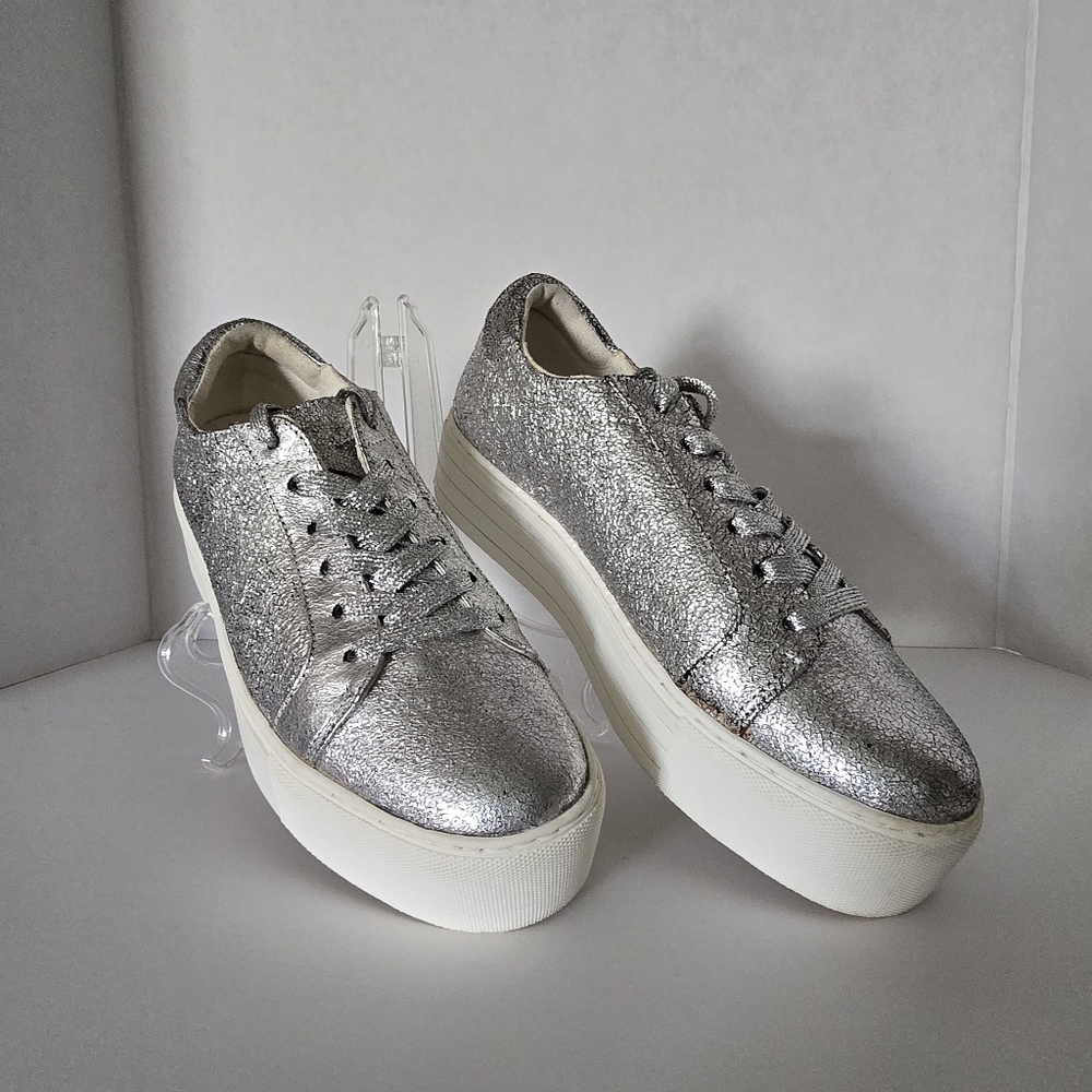 Kenneth Cole Abbey Techni-Cole Silver Metallic Platform Lace Up Sneaker Size 6.5